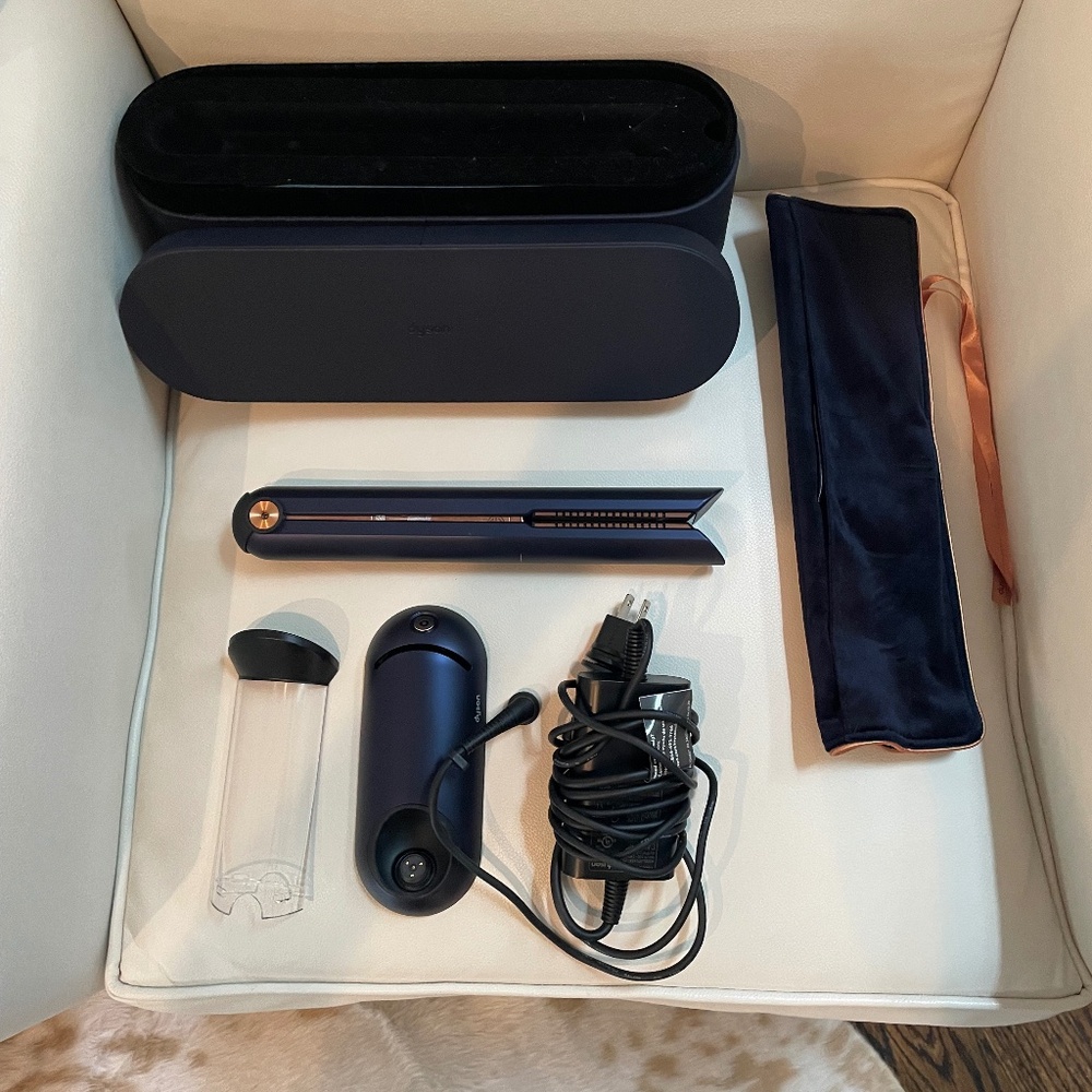 Hair straightener